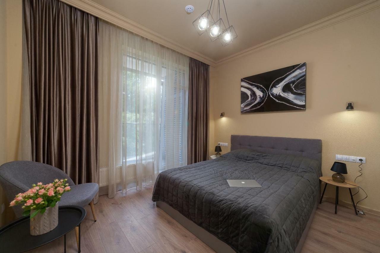 Green Apartments Одесса Экстерьер фото