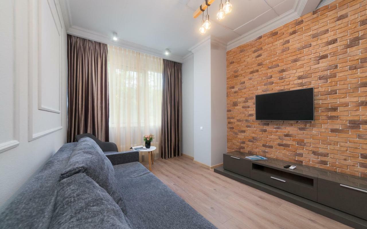 Green Apartments Одесса Экстерьер фото