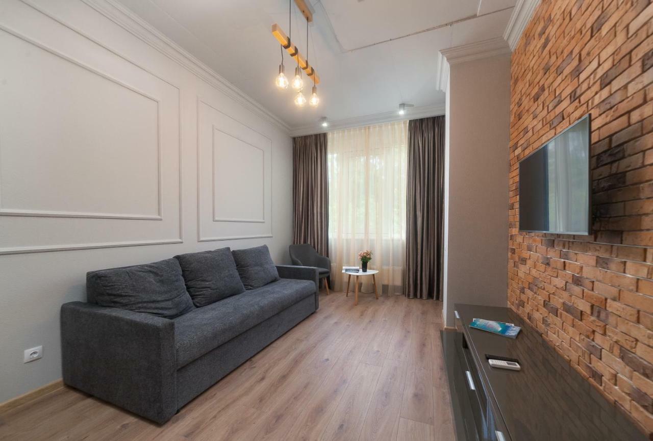 Green Apartments Одесса Экстерьер фото