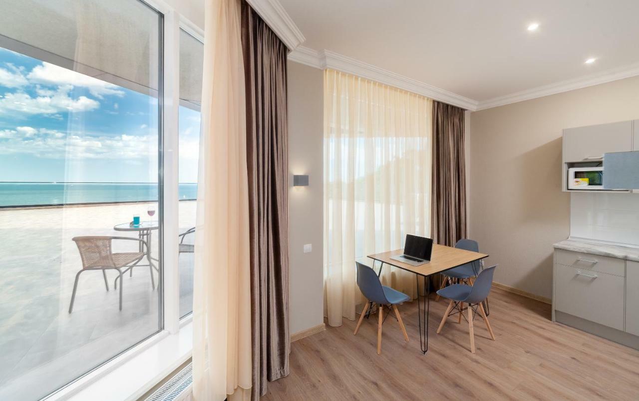 Green Apartments Одесса Экстерьер фото